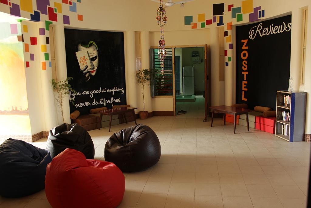 Zostel Varanasi Quarto foto